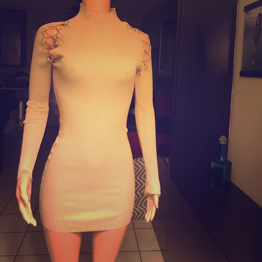 Taupe ribbed dress.